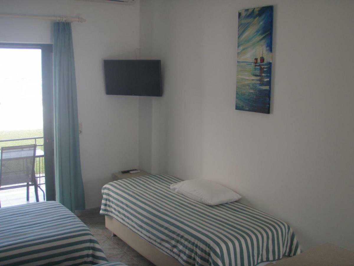 Umbrella Beach Apartments Kávos Exterior foto