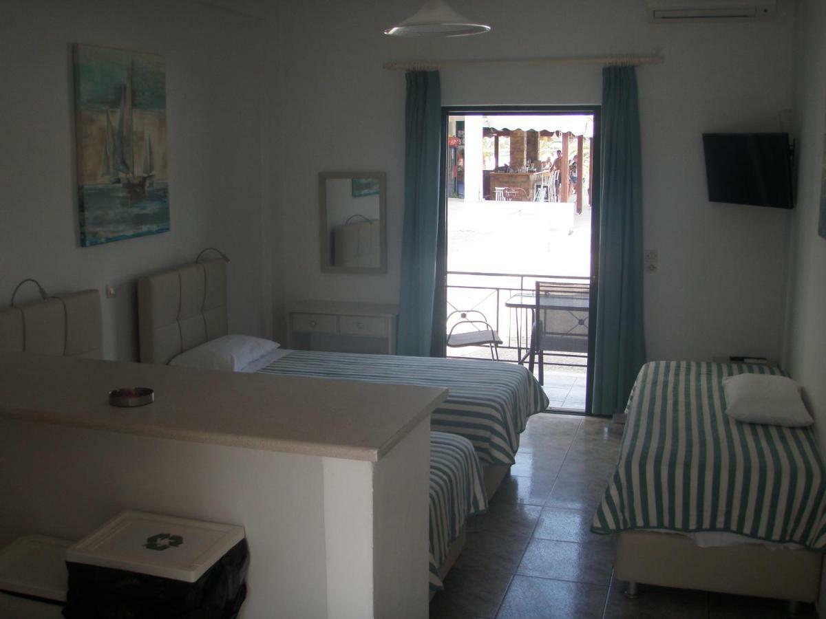 Umbrella Beach Apartments Kávos Exterior foto